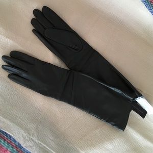 Banana Republic leather gloves with wool lining