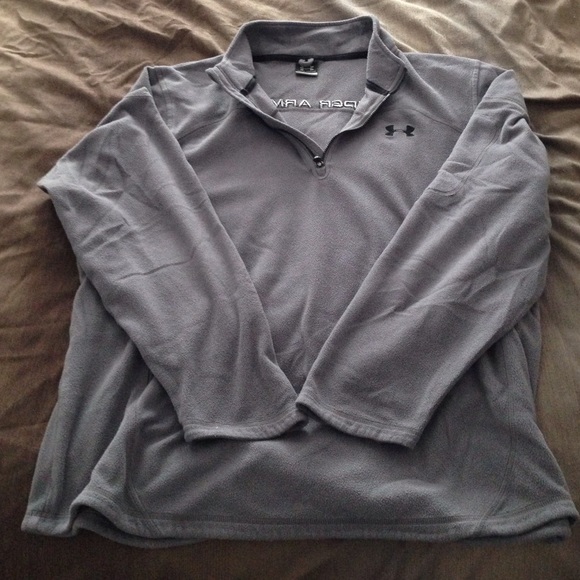 1/4 zip UnderArmour fleece pullover XL Gray/Black