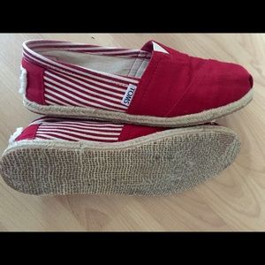 Red and White Toms- very clean!