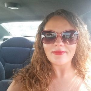 Meet your Posher, Jesseca