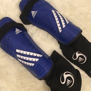 🌷Adidas Soccer Shin Guards