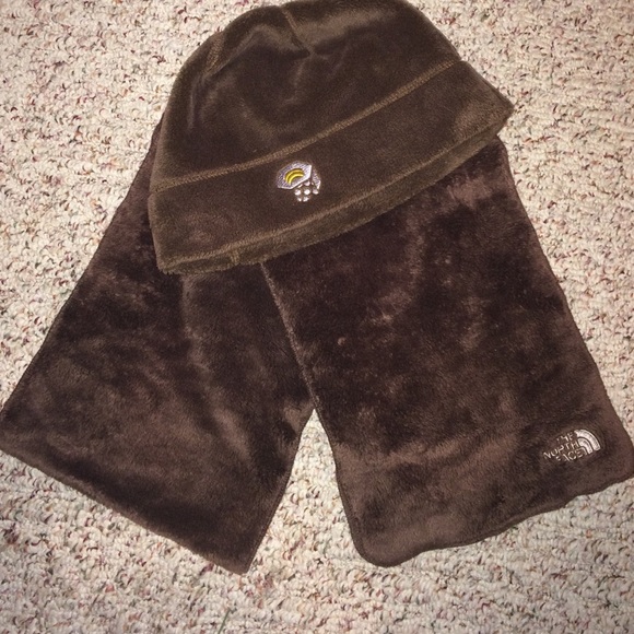 North Face scarf and hat bundle