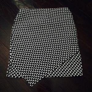 H&M PENCIL SKIRT