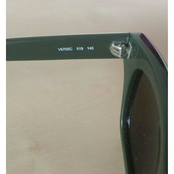 Valentino Rockstud Camo Wayfarer Style Sunglasses - Picture 4 of 5