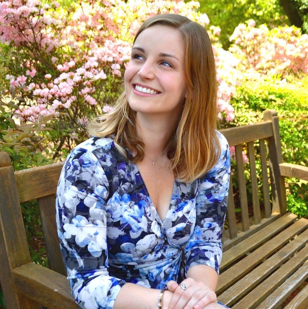 Meet your Posher, Laura