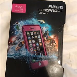 iPhone 6/6s life proof case