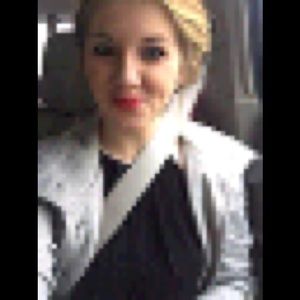 Meet your Posher, Hannah