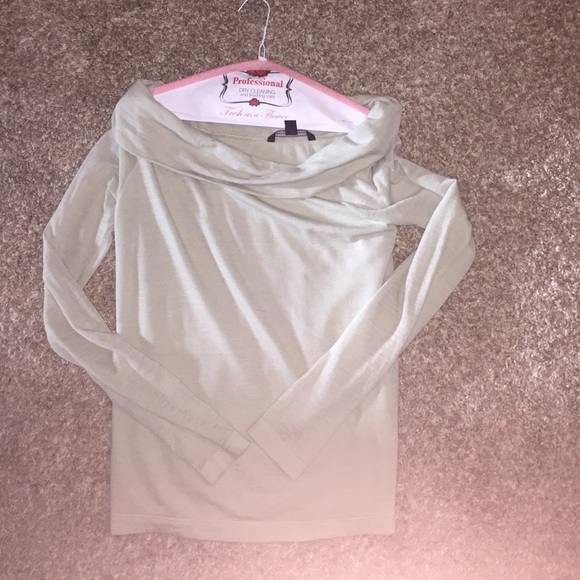 Banana republic light green blouse