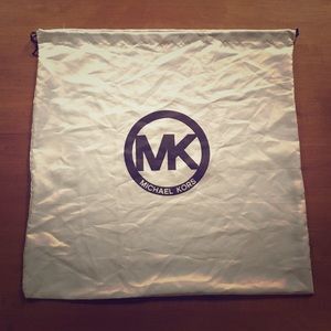 Michael Kors dust cover