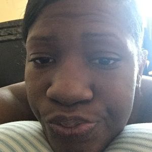 Meet your Posher, Dominique