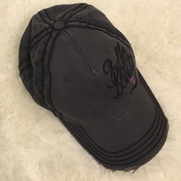 🛍 Moving Clear Out! Billabong Hat