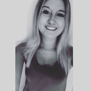 Meet your Posher, Kenzie