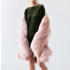 NEW Silence + Noise velvet mini dress ✨