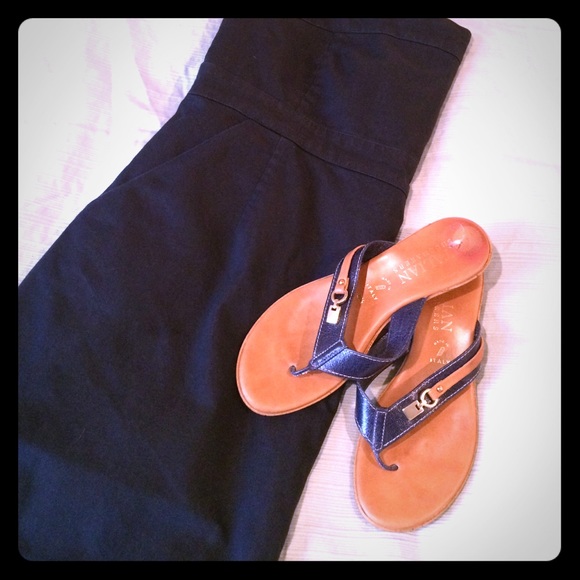 Thong sandals