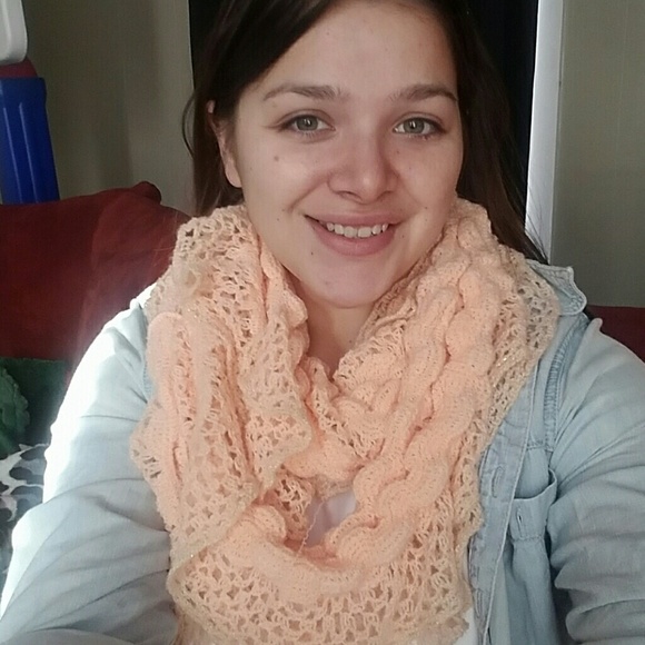 Meet your Posher, Casandra - Picture 1 of 1