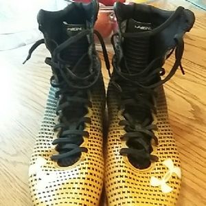 UNDER ARMOUR CLUTCH FIT HIGHLIGHT CLEATS