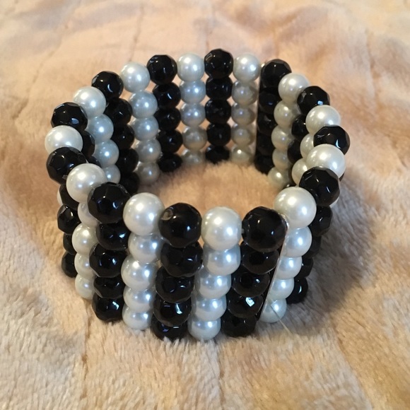 Wide Bracelet - Picture 1 of 2