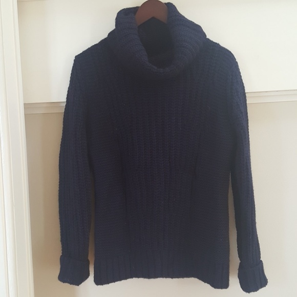 Banana Republic Sweaters - Banana Republic Chunky Turtleneck Sweater