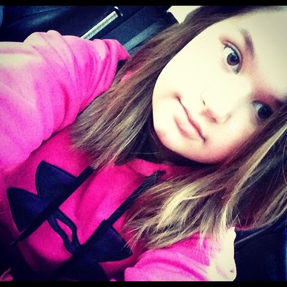 Meet your Posher, Makayla