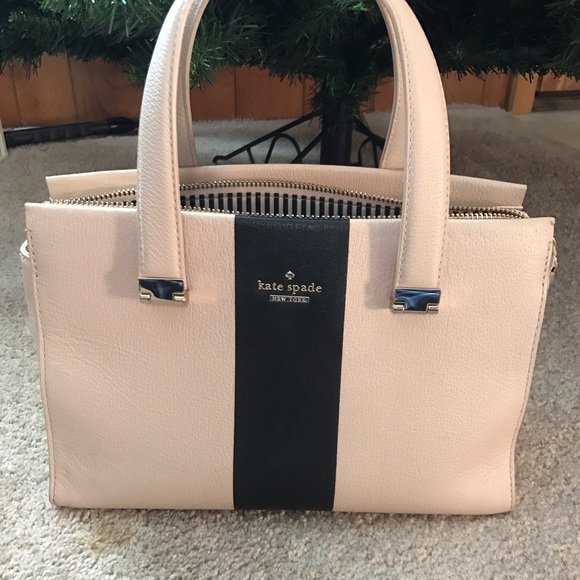 Authentic Kate Spade Purse - Picture 1 of 3