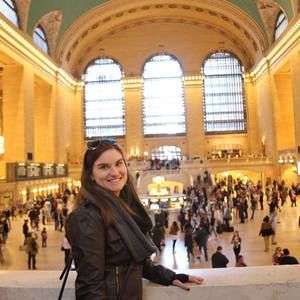 Meet your Posher, Christina