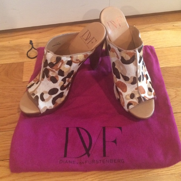 Diane von Furstenberg Shoes - 🎉Host Pick🎉DVF Fabulous Calf Hair Slides