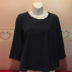 Blue quarter sleeve trim top