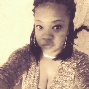 Meet your Posher, Briana