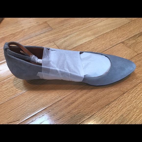 ⛔️SOLD⛔️ Madewell 7 Ankle Strap Wedge Grey Suede - Picture 3 of 4