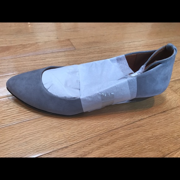 ⛔️SOLD⛔️ Madewell 7 Ankle Strap Wedge Grey Suede - Picture 4 of 4