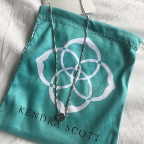 Kendra Scott Jewelry - Kendra Scott Mabel silver necklace w gray stone