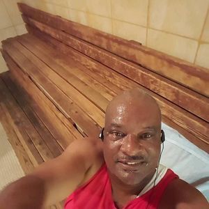 Meet your Posher, Lloyd