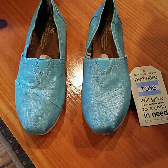 Toms size 6 metallic linen