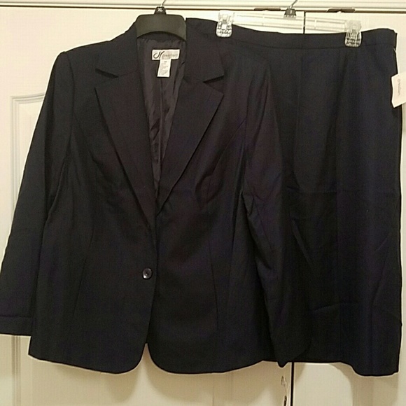 Dress Barn Dresses & Skirts - NWT DressBarn navy blue suit.Jacket 14W.Skirt 16W