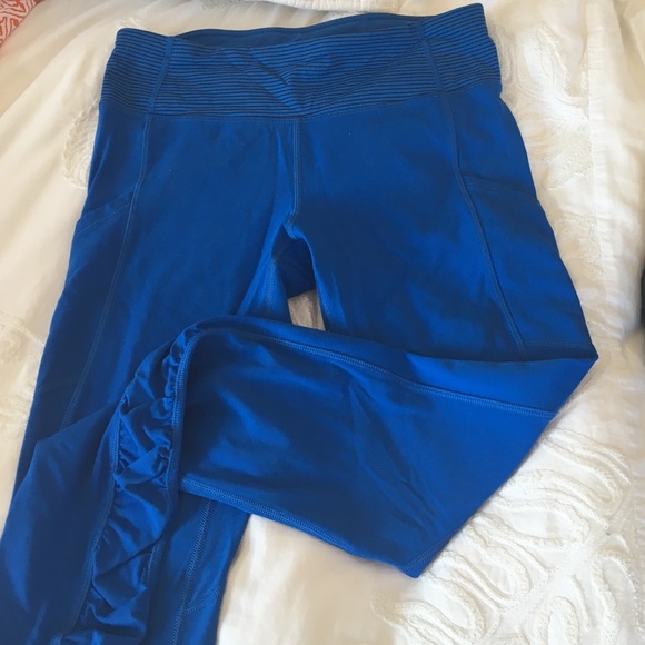 Lululemon robins blue leggings