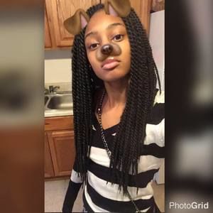 Meet your Posher, Anya