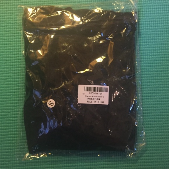 Black scale leggings - Picture 2 of 3