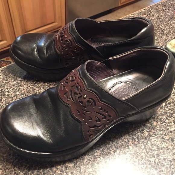 Dansko nursing shoes
