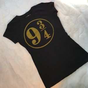HARRY POTTER PLATFORM 9 3/4 ORIGINAL TSHIRT, M