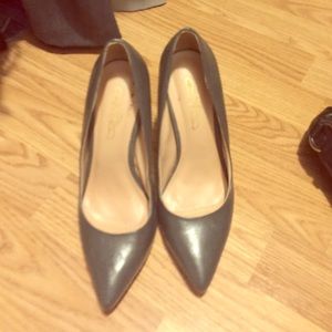 Gray Pumps