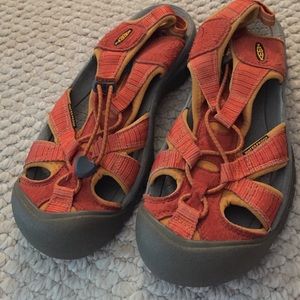 Keen waterproof shoes