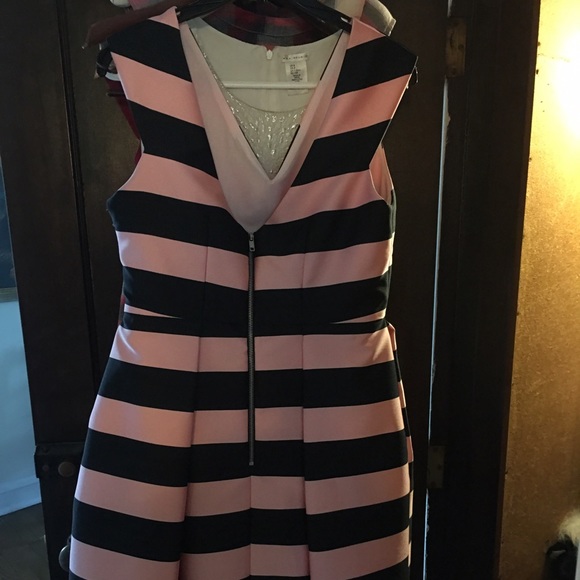 TOPSHOP dress - Picture 3 of 4