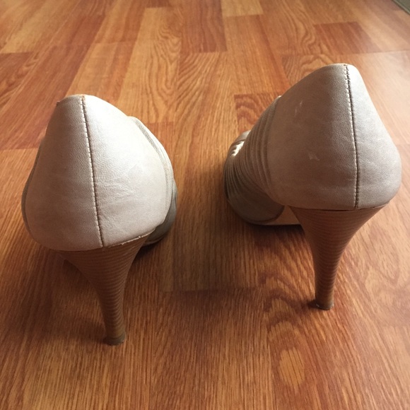 Nude Mossimo Peep-toe Pumps - Picture 3 of 4