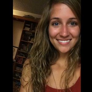 Meet your Posher, Gina