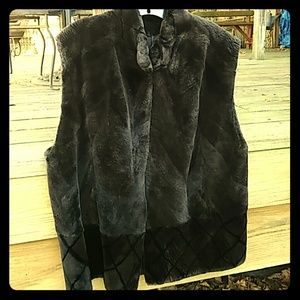 Authentic fur vest sz xl/xxl