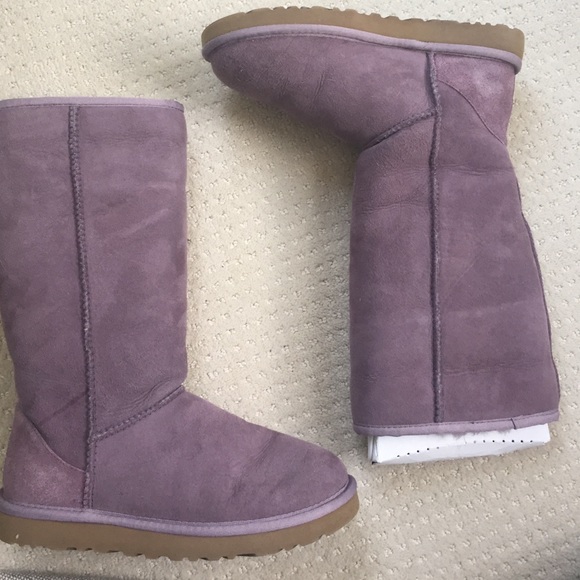 UGG barely worn classic tall boot dusty wisteria