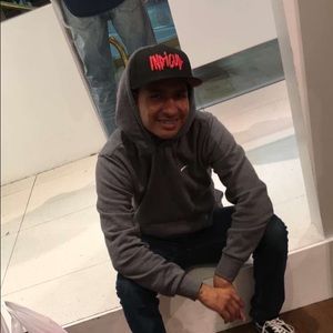 Meet your Posher, Noe