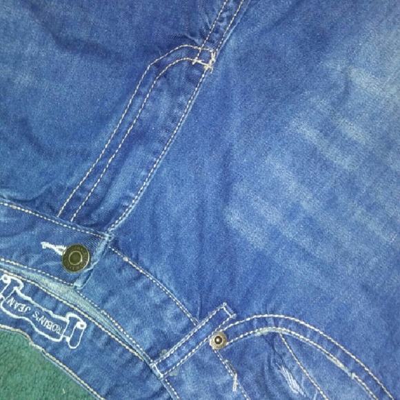 Robin Jeans - Picture 3 of 4