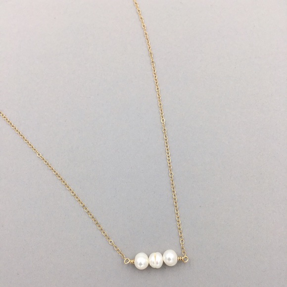 Genuine freshwater pearl triplet gold necklace