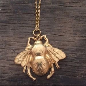 Vintage Jewelry - ๐ vintage brass bee pendant charm necklace Vintage Jewelry - ๐ vintage brass bee pendant charm necklace